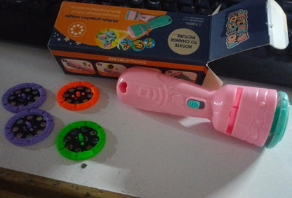 Children’s Slide Projector Torch with 4 Reels – Dinosaur & Animal Patterns | Bedtime Night Light & Educational Toy